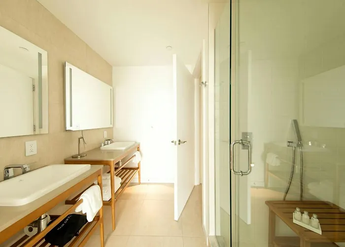 The Sarasota Modern, A Tribute Portfolio Hotel