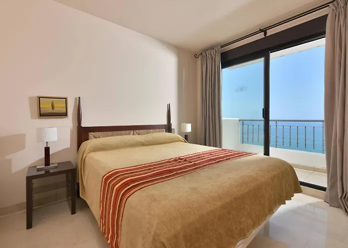 Precioso apartamento de 2 dormitorios con parking&WiFi