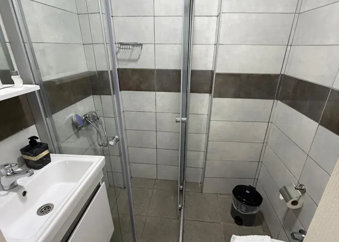 R House Hotel