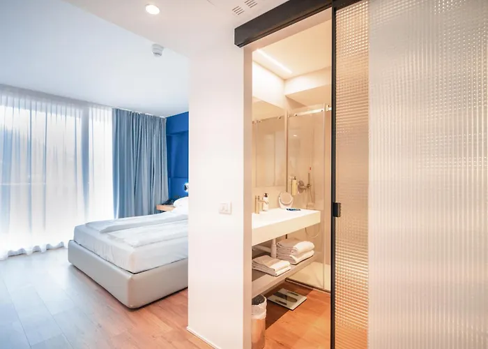 Hoody Active & Happiness Hotel