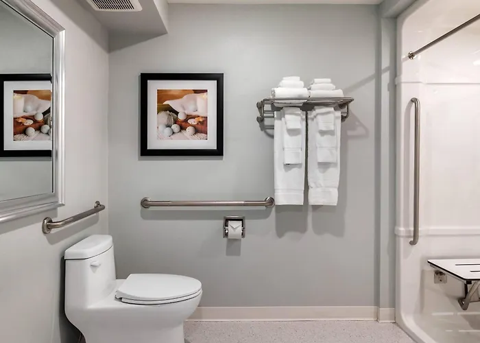 Amsterdam Inn & Suites, An Ascend Collection Hotel