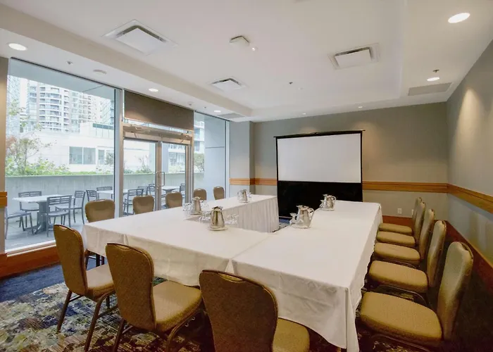 Coast Coal Harbour Vancouver Hotel By Apa