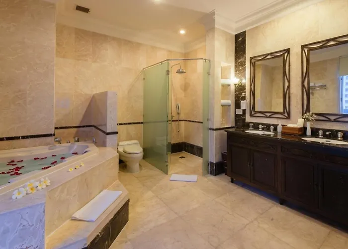 Sunrise Nha Trang Beach Hotel & Spa