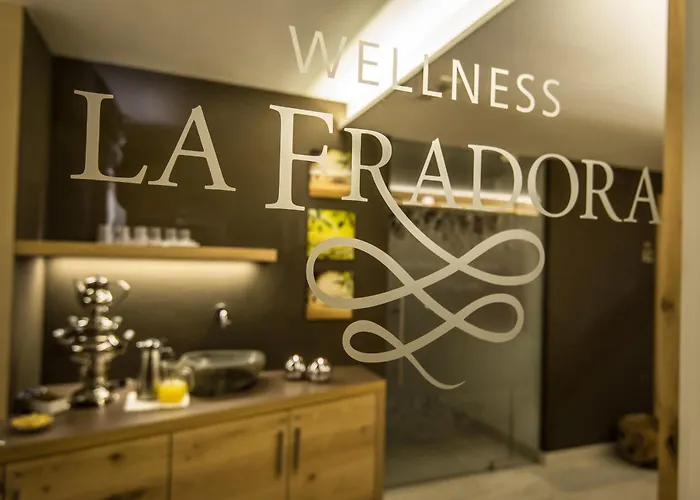 Hotel La Fradora - Dolomites Hotel