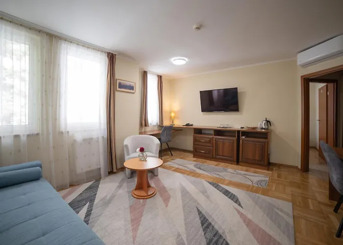 Dóm Hotel