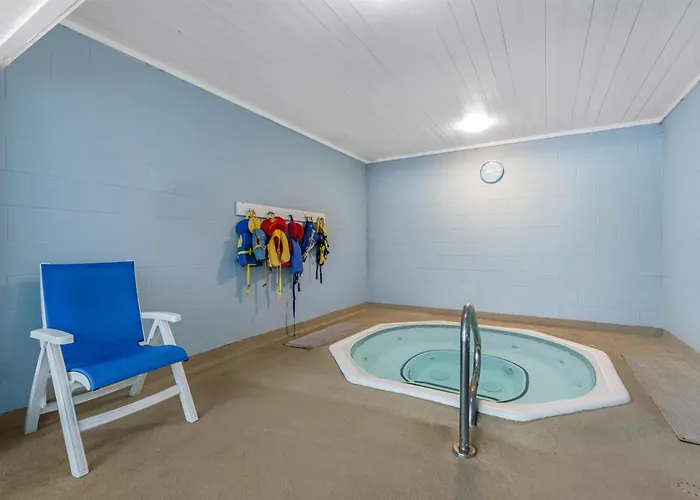 Surestay Plus Hotel By Best Western Salmon Arm