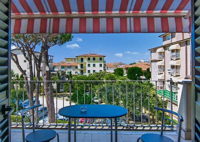 Hotel Apuana