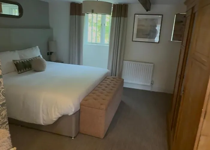 Royal Oak Hotel