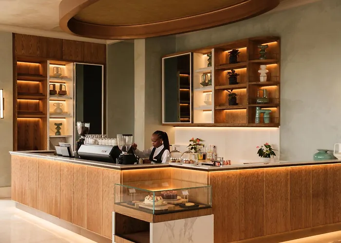 Four Seasons Hotel The Westcliff