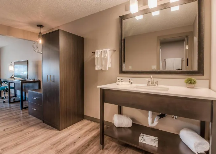 The Hotel Y, A Dazzler Select By Wyndham