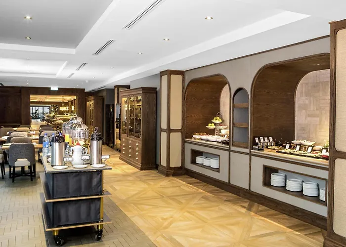 Legend Hotel Lagos Airport, Curio Collection By Hilton
