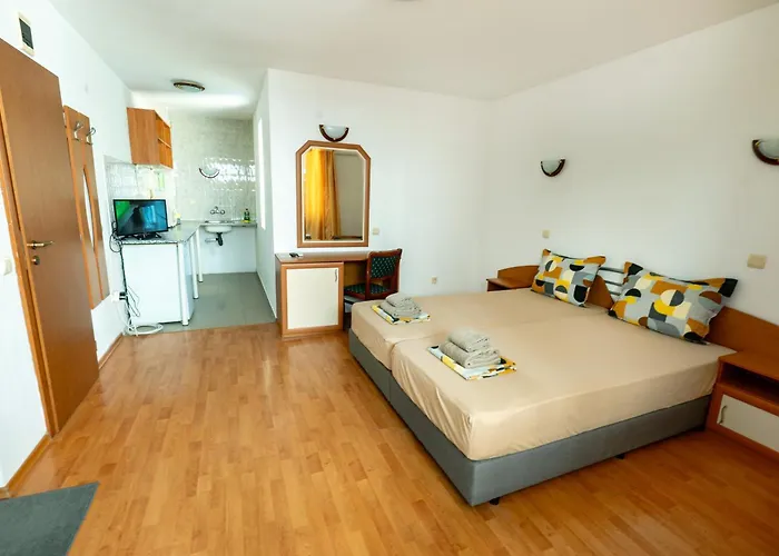 Hotel Aia Kavatsi
