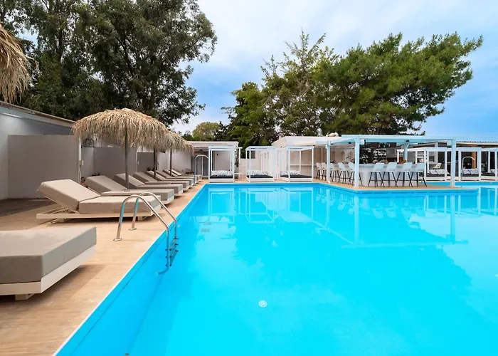 Bamboo Suites Hotel - Adults Only