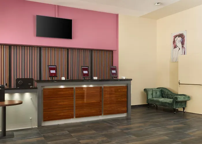 Neuchatel City Hotel - Self Check-In