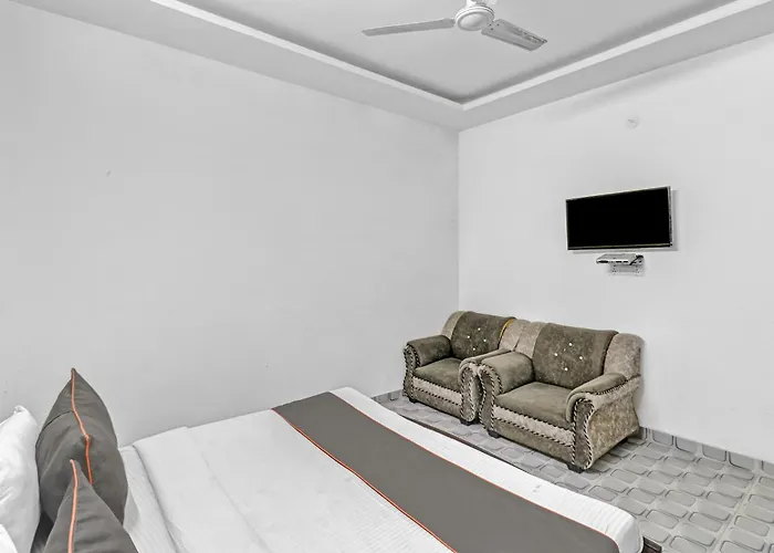 Hotel O One Plus One Residency