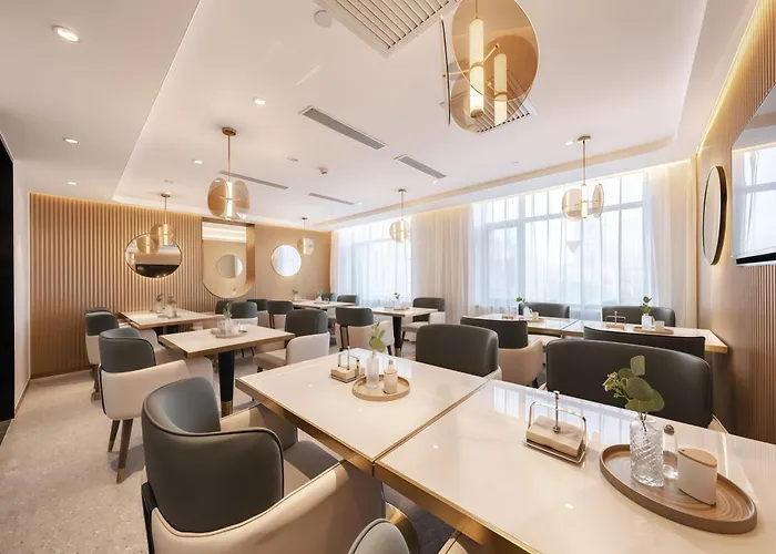 Atour Hotel Urumqi Zhongyinggong South Beijing Road