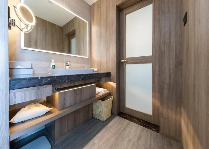 Atour Hotel Lanzhou Anning Zhonghai Plaza