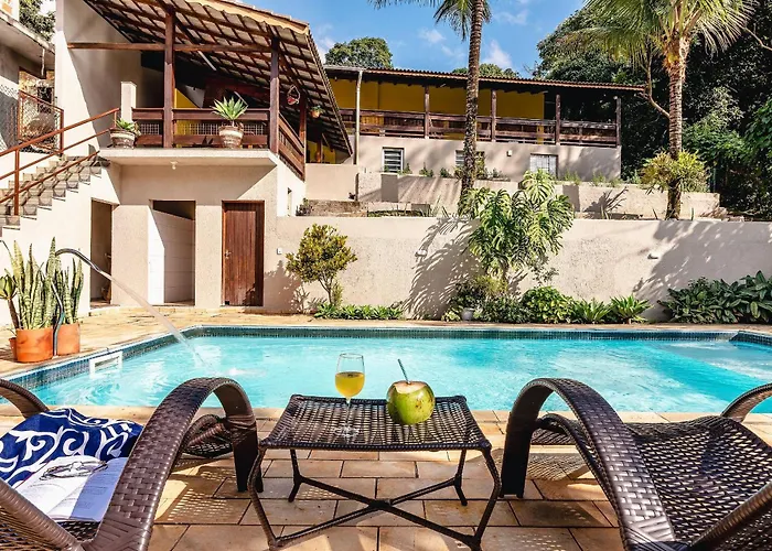 Refúgio e diversão para FAMÍLIAS a 60 min de SP - Piscina, Churrasqueira, wifi 300Mbps - PETFRIENDLY