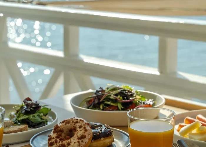 Trinity Suites Ammouliani Hospitality