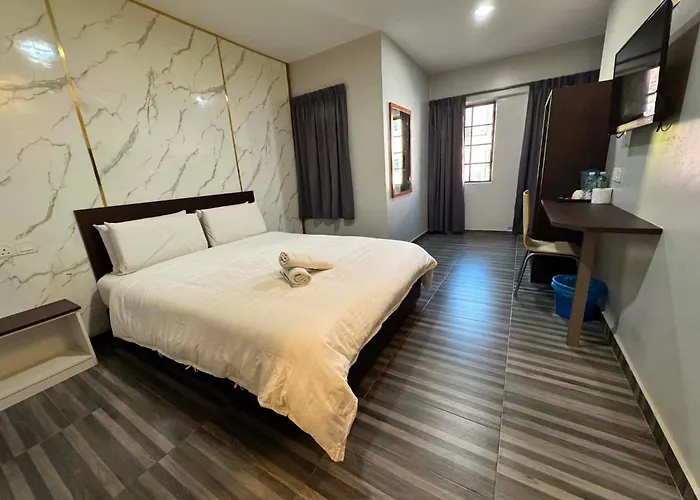 One World Hotel