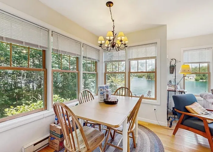 Waterfront Delight At Spindle Point