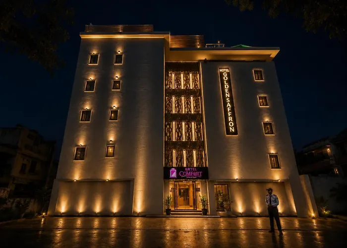 Qotel Comfort Golden Saffron - Hotel In Punjabi Bagh Near Metro