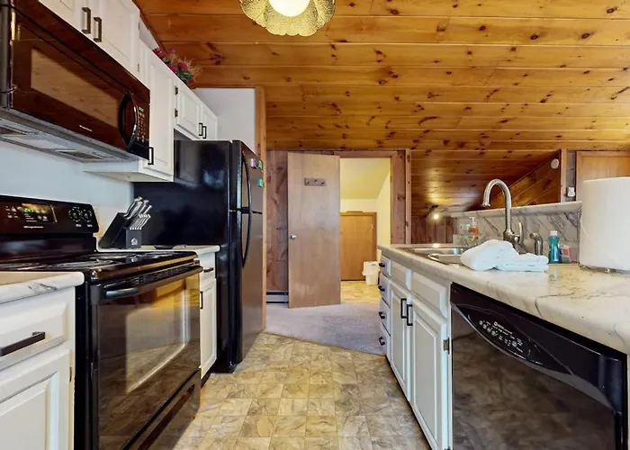 Spacious Mountain Retreat
