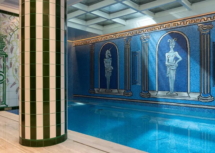 Hôtel Le Magnifique Paris