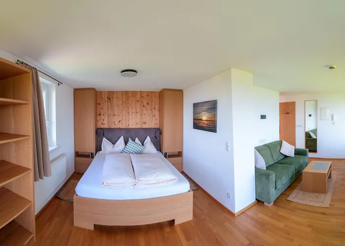 Hotel Schoenblick