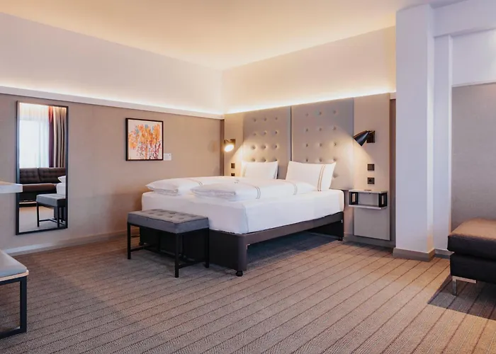 Premier Inn Koeln City Mediapark