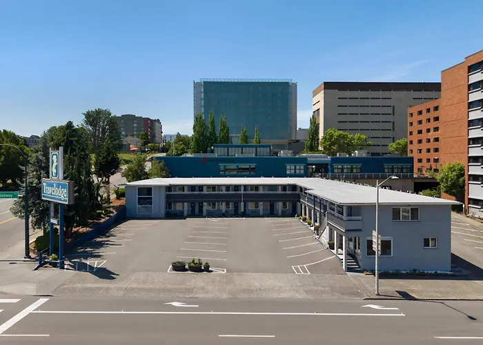 Travelodge By Wyndham Everett City Center