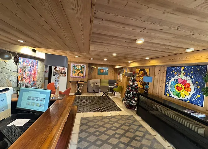 Logis Hotel Le Cairn