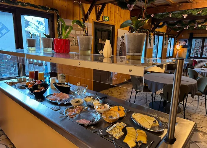 Logis Hotel Le Cairn