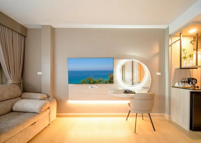 C & N Hotel Patong, Phuket