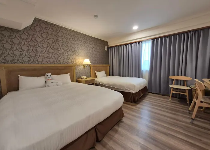 Cambridge Tainan Hotel