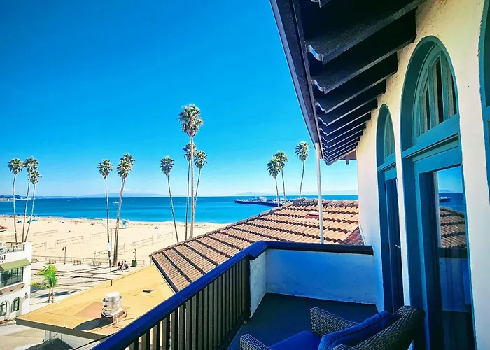 Casablanca Inn On The Beach