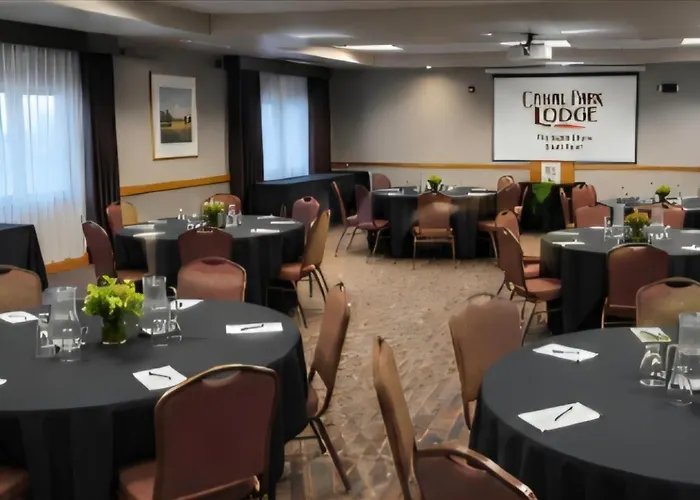 Canal Park Lodge