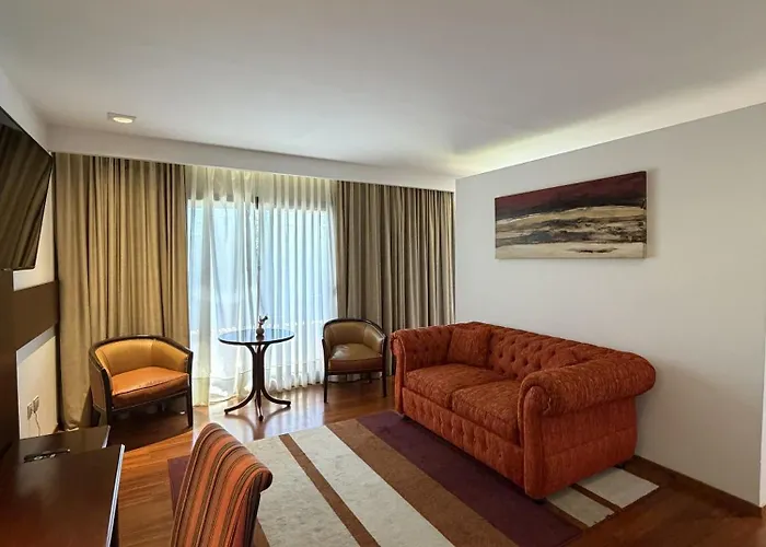 Neper Hotel