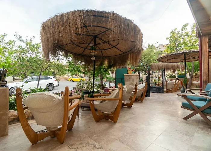 Aysel Inn House