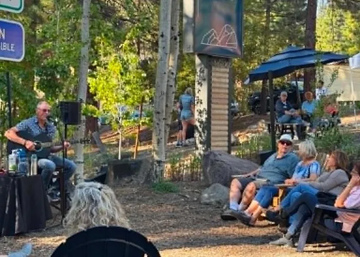 The Incline Lodge