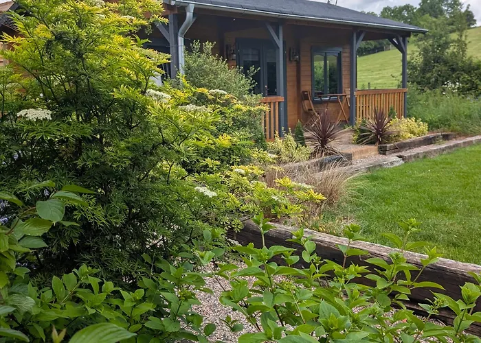 The Malvern Hills, Courtyard Cabins, Barbara Cabin