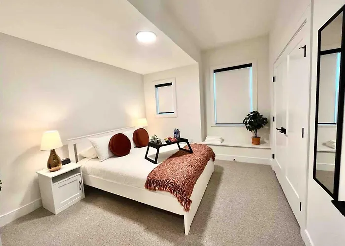 Sparsh Villas - Luxurious & Stylish 2Br Psuite