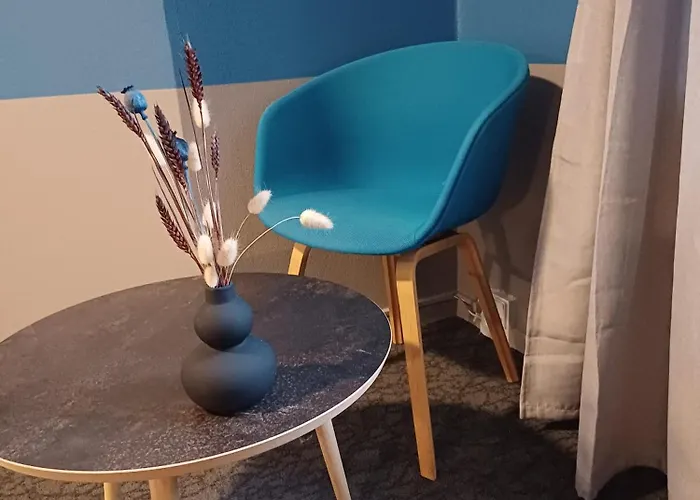 Blue Double Room 6 On Pedestrian Street Saeby