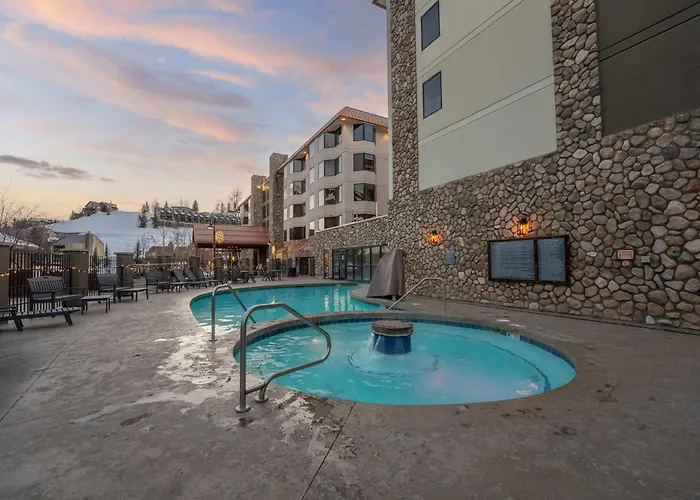 Studio #120 @ Perfect Location W Pool & Hot Tub
