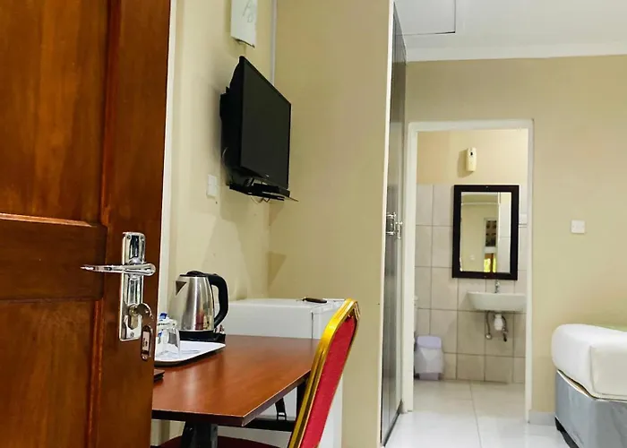 Kamanga Safari Lodge