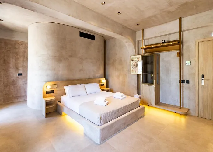 Medusa Luxury Suites