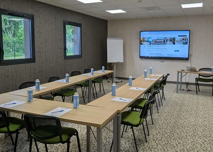 ibis Styles Contres-Cheverny
