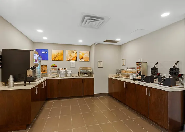 Comfort Inn & Suites
