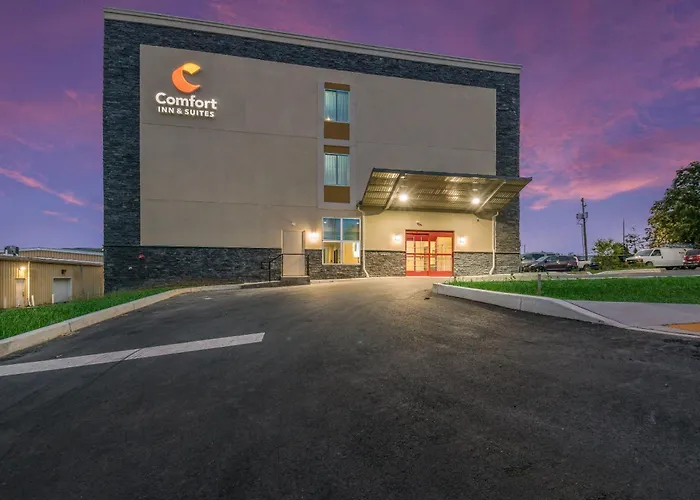 Comfort Inn & Suites Harrisburg - Hershey West