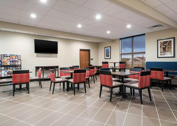 Comfort Inn & Suites Harrisburg - Hershey West